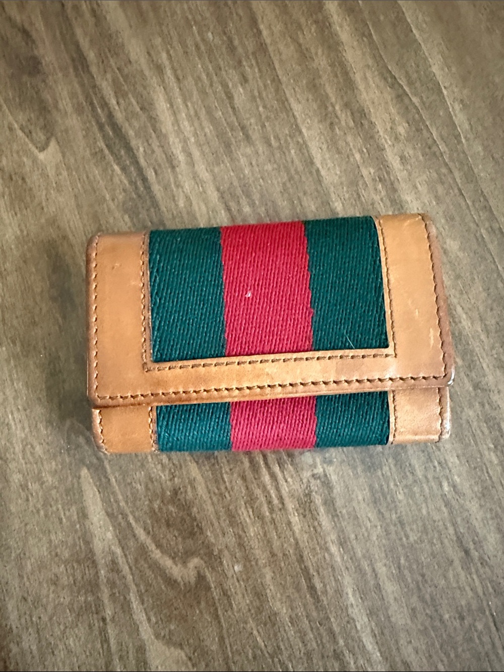 GUCCI Signature Web Stripe Leather Key Holder